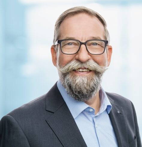rst-2.jpg Interne Seite: Raimund Staubli leistet Unternehmen Hilfestellung bei geschäftlichen und strategischen Schwierigkeiten.